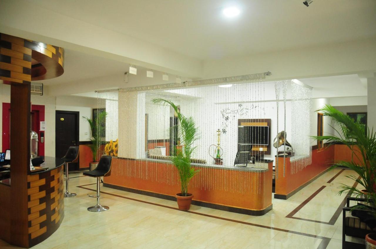 Alwesal International Hotel Madikeri Kültér fotó
