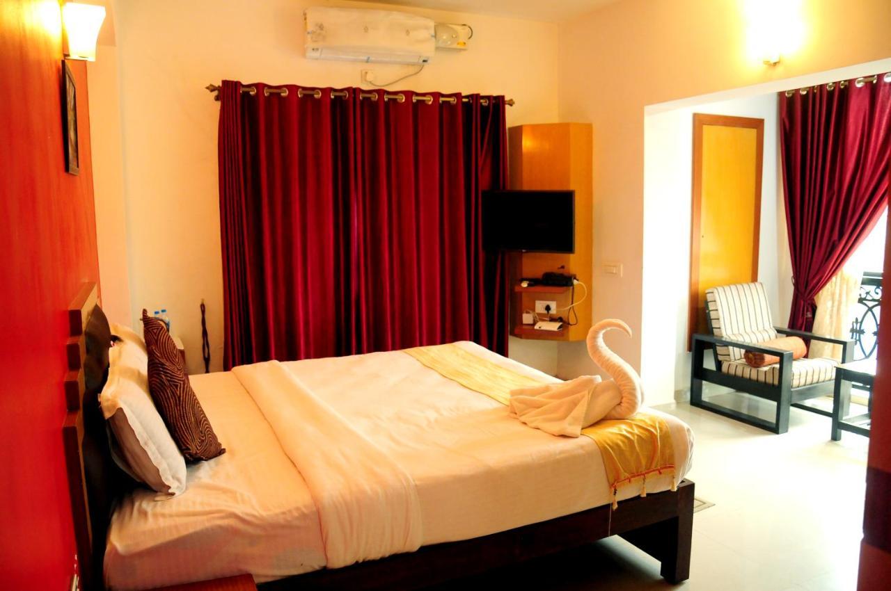 Alwesal International Hotel Madikeri Kültér fotó