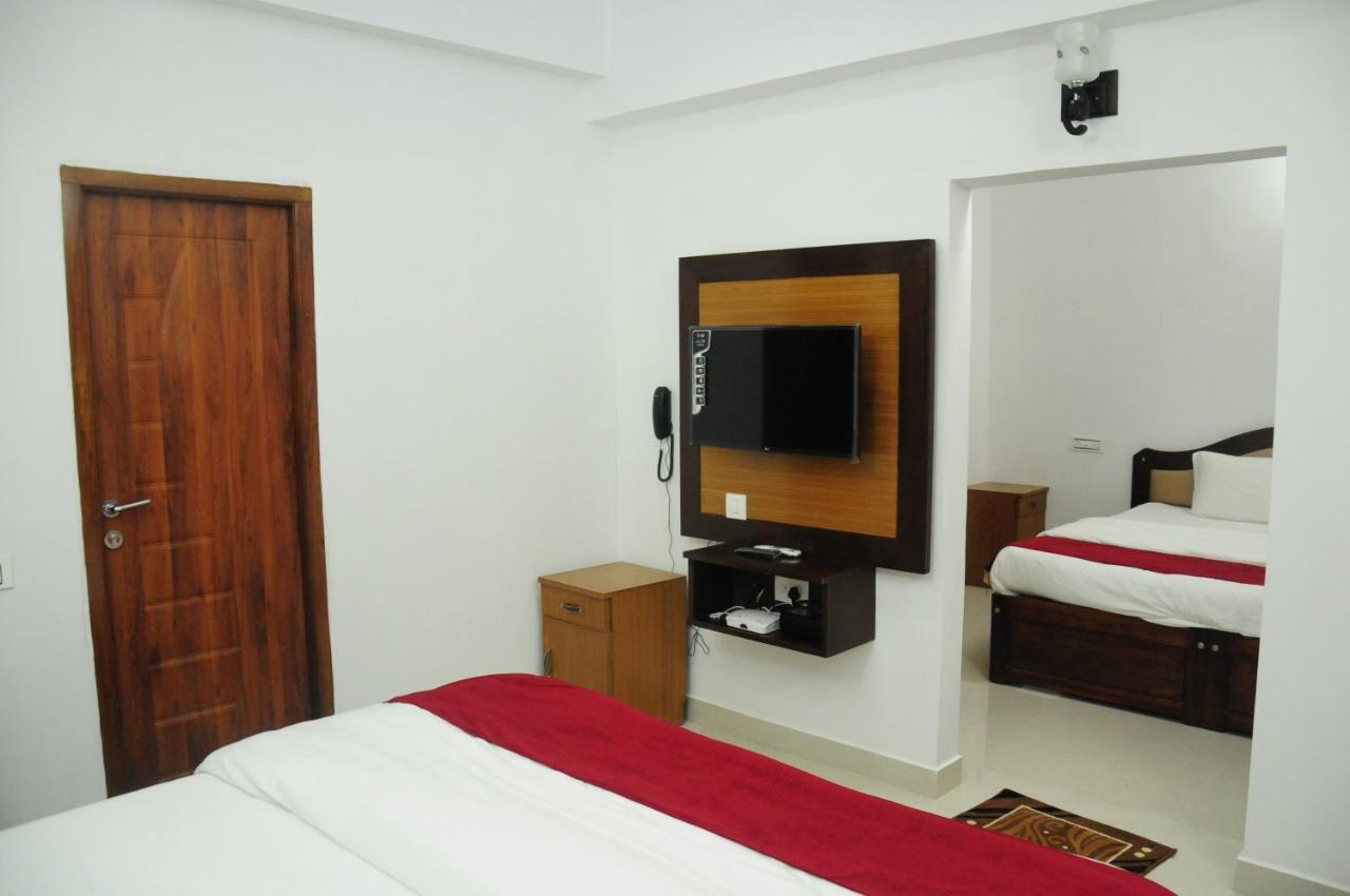 Alwesal International Hotel Madikeri Kültér fotó