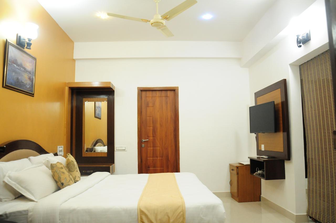 Alwesal International Hotel Madikeri Kültér fotó