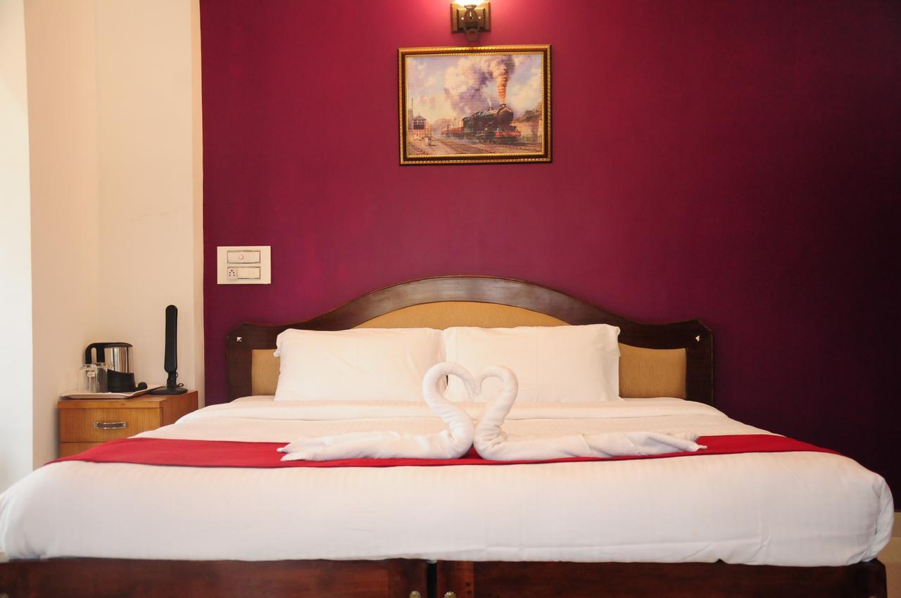 Alwesal International Hotel Madikeri Kültér fotó